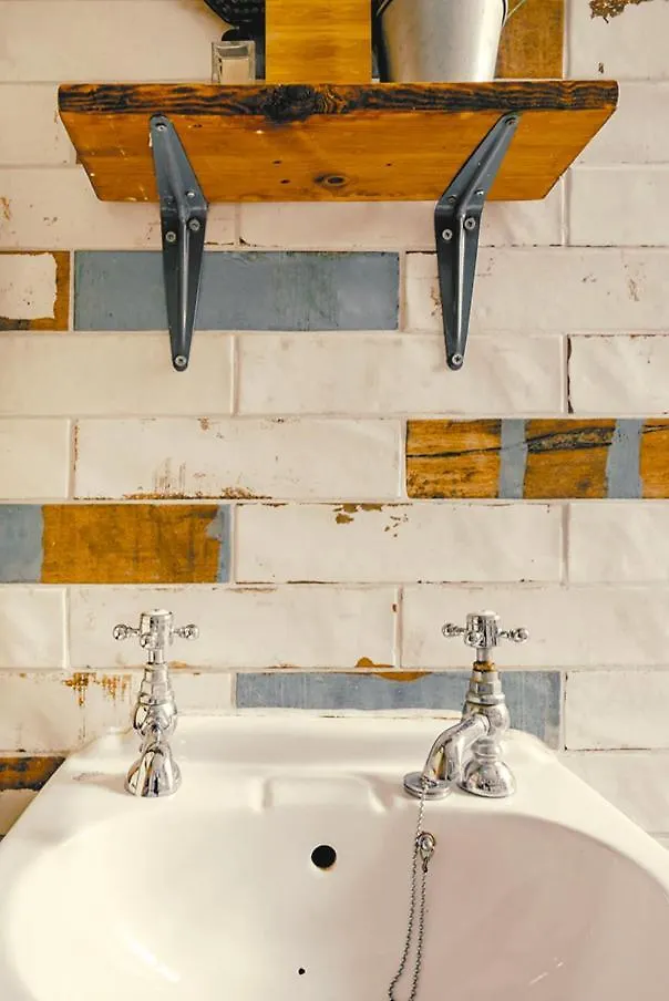 Charming City Centre Flat With Warmth & Character Lägenhet Edinburg