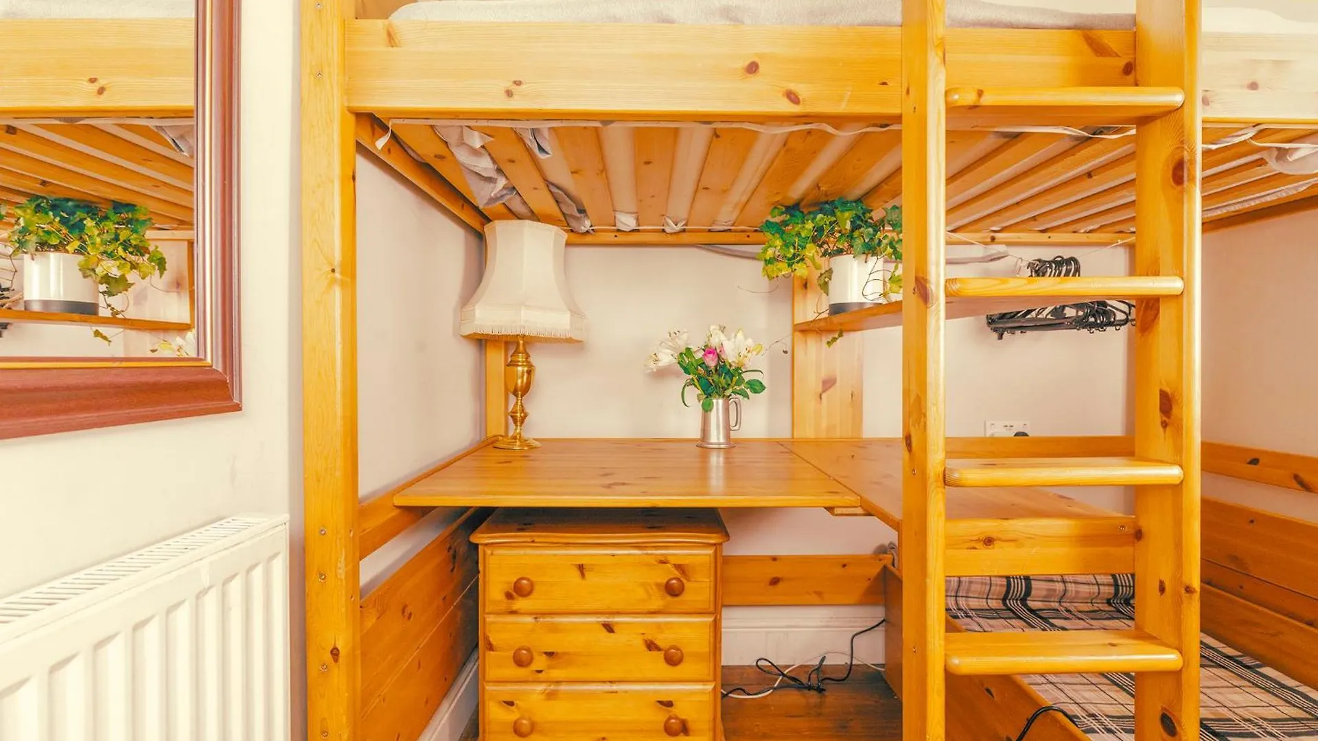Charming City Centre Flat With Warmth & Character Lägenhet Edinburg Storbritannien